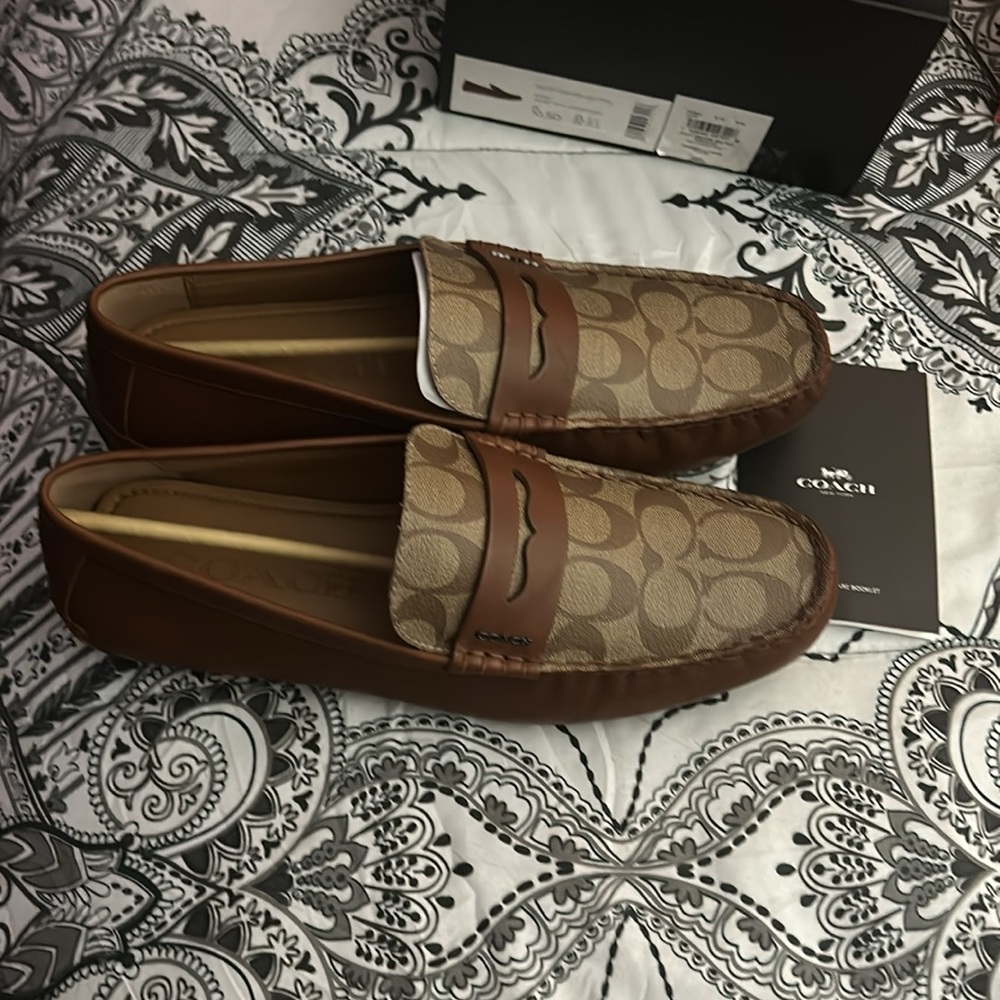 Brand New Men Size 10.5 Coach Leather Loafers Brown - Picture 2 of 7